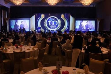 Top 100 Hukum Online Awards